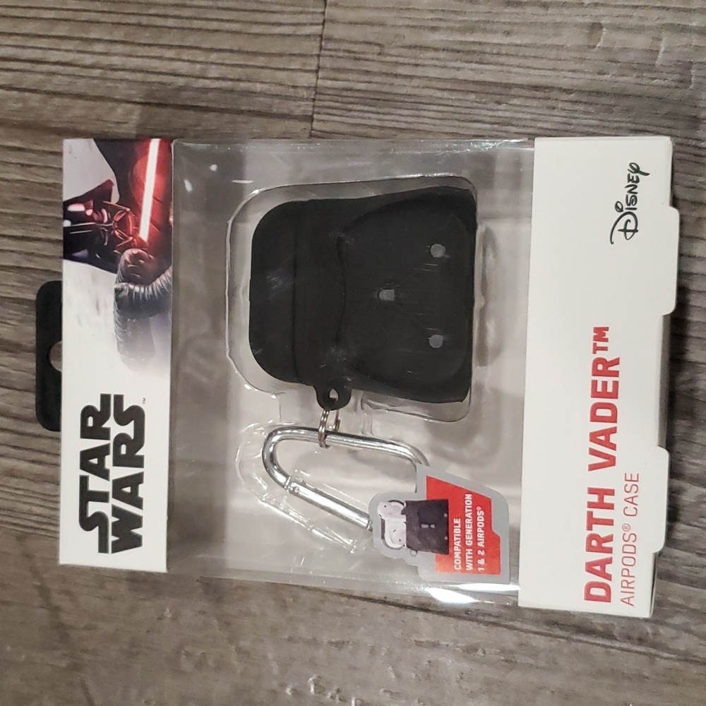 HOST PICK Disney Star Wars Darth Vader Airpod Case